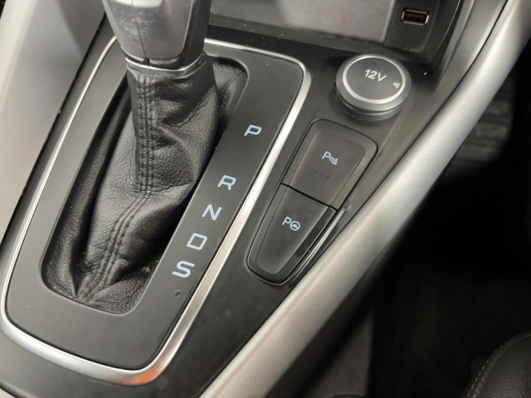 Photo '29' of Ford Focus