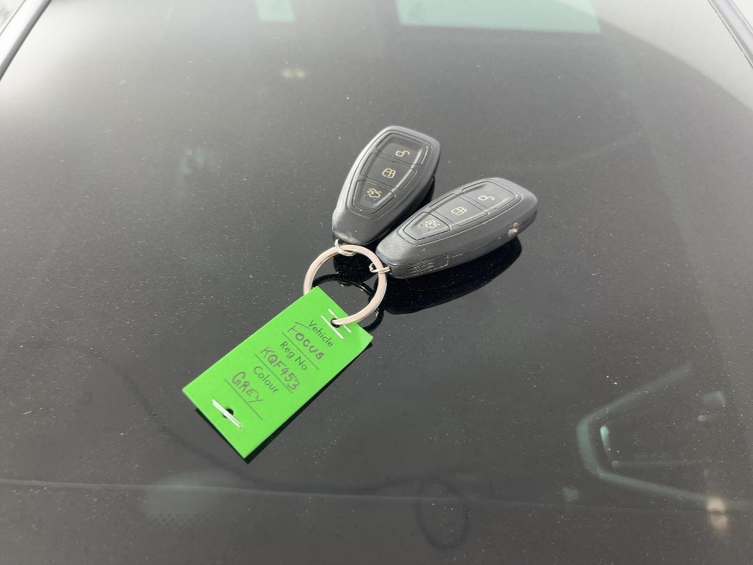 Photo '22' of Ford Focus