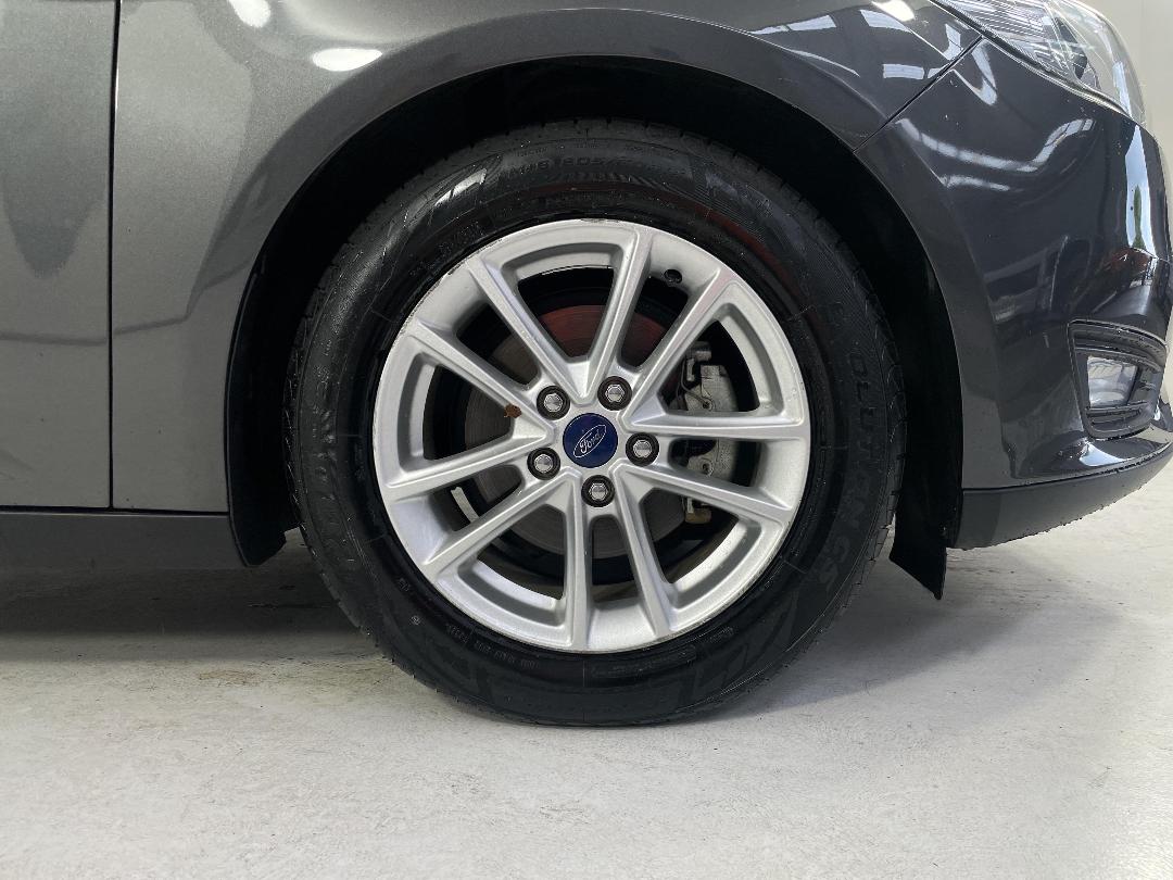 Photo '9' of Ford Focus