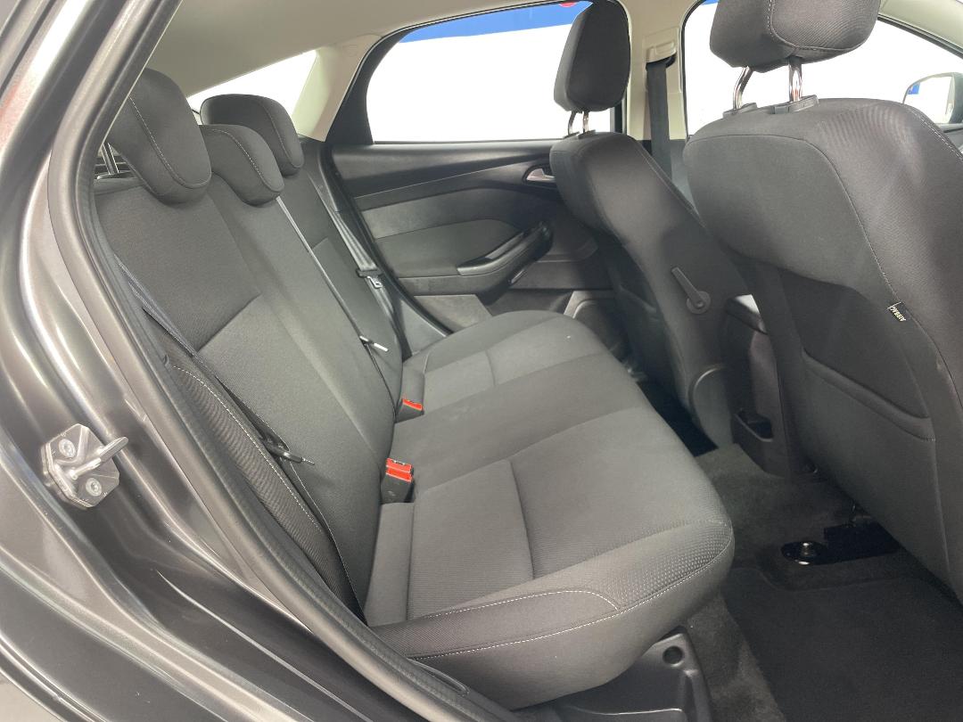 Photo '20' of Ford Focus