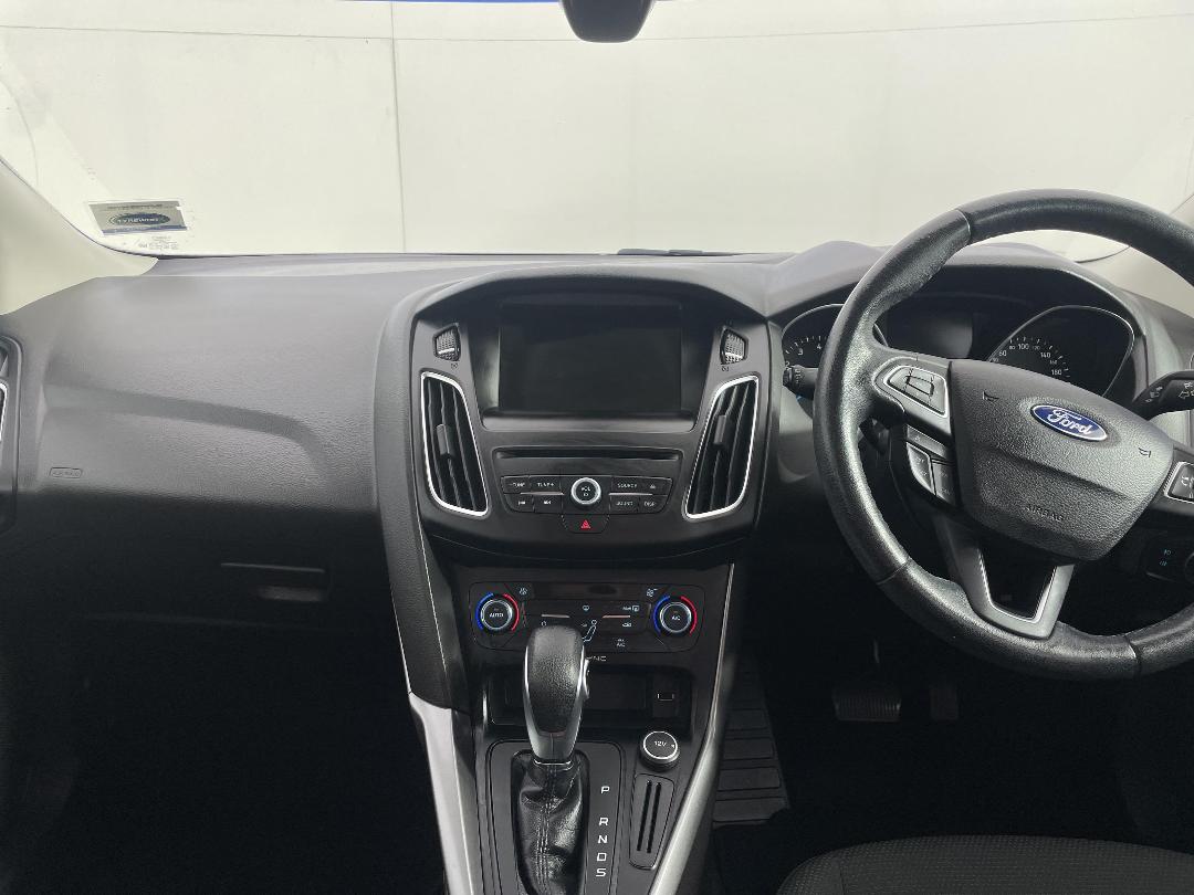 Photo '17' of Ford Focus