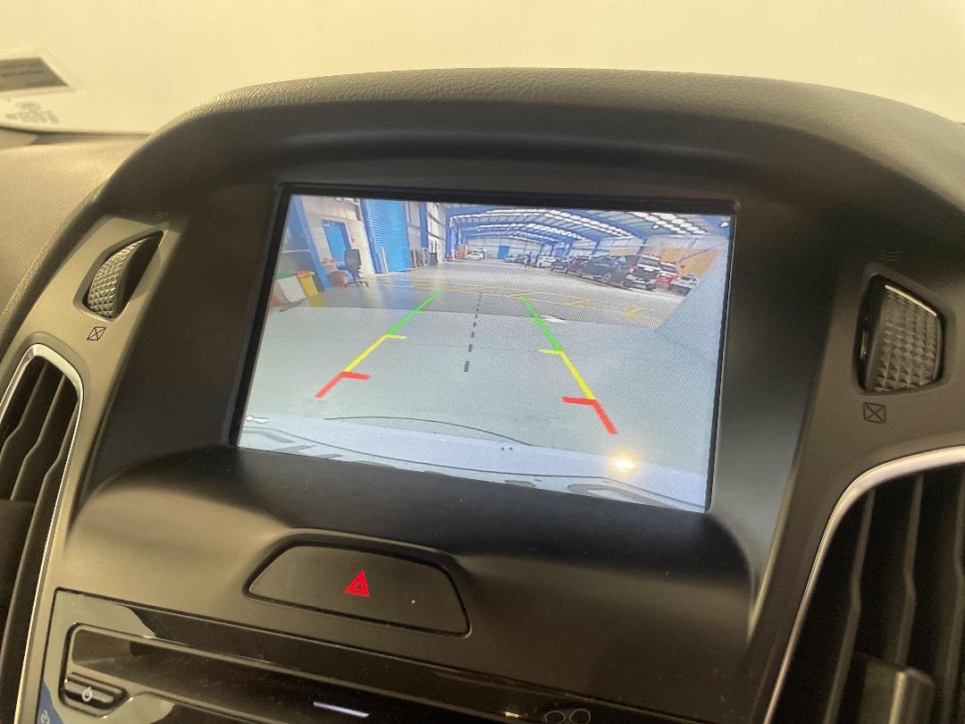 Photo '28' of Ford Focus Sport