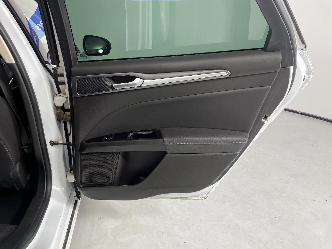 Photo '19' of Ford Mondeo