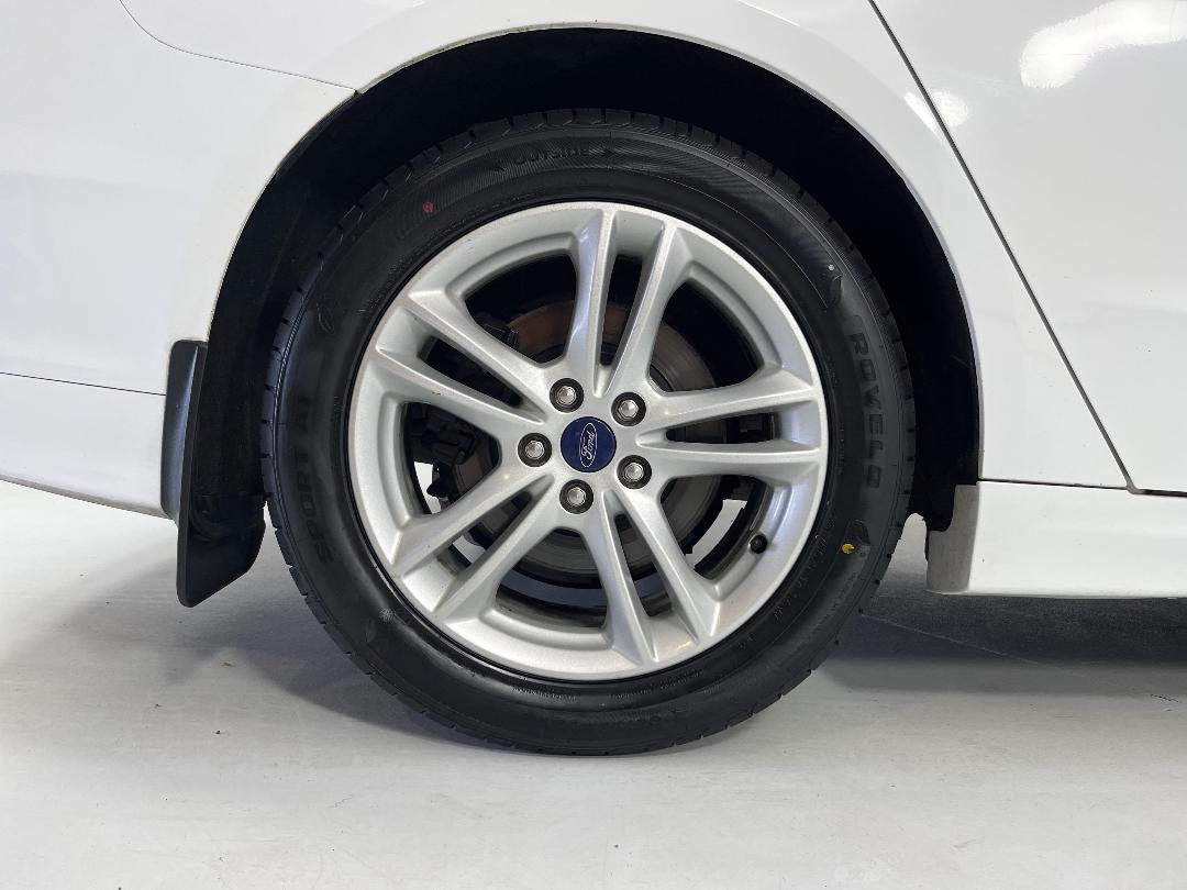 Photo '12' of Ford Mondeo