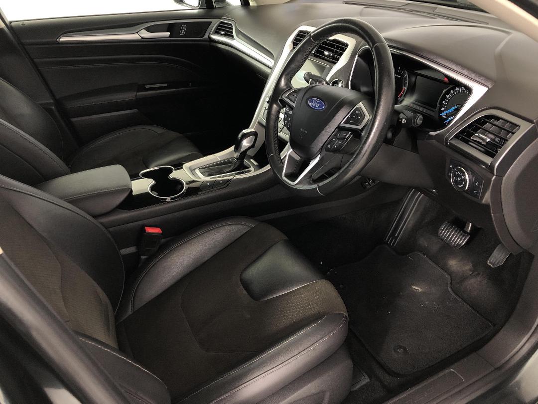 Photo '16' of Ford Mondeo