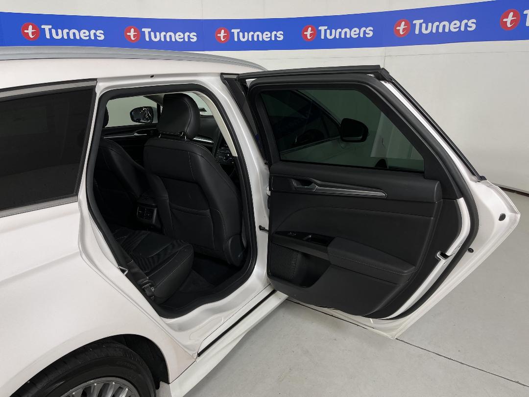 Photo '19' of Ford Mondeo