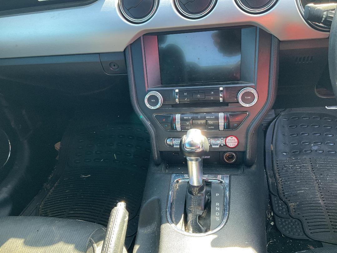 Photo '14' of Ford Mustang 5.0L Fastback AT Photo '14' of Ford Mustang 5.0L Fastback AT