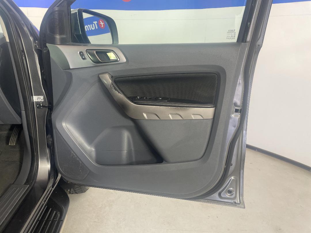 Photo '14' of Ford Ranger