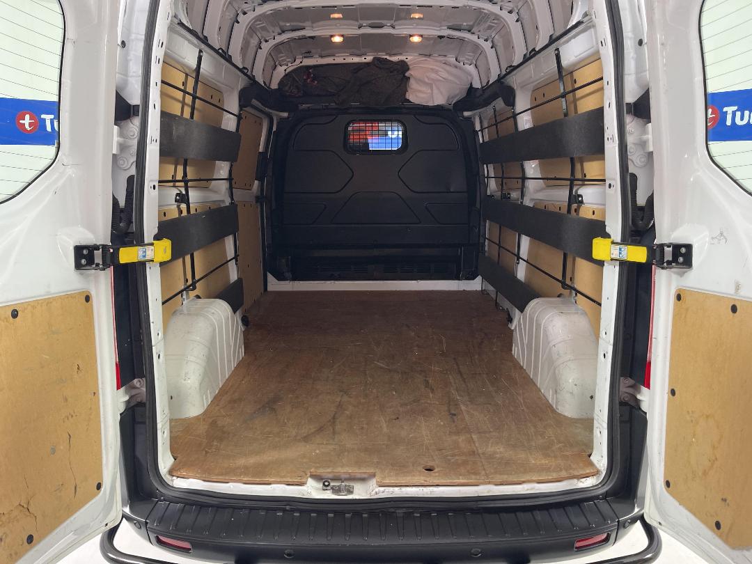 Photo '14' of Ford Transit