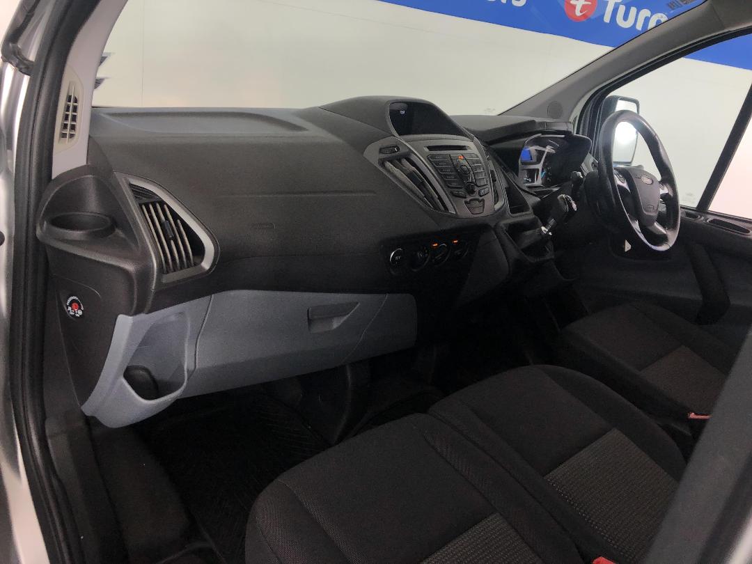 Photo '17' of Ford Transit