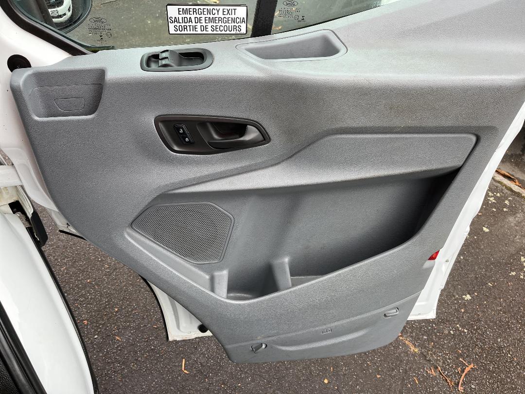 Photo '15' of Ford Transit