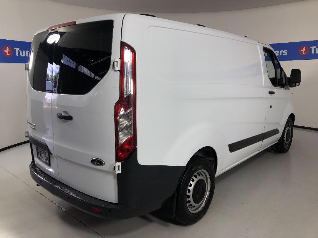 Photo '7' of Ford Transit