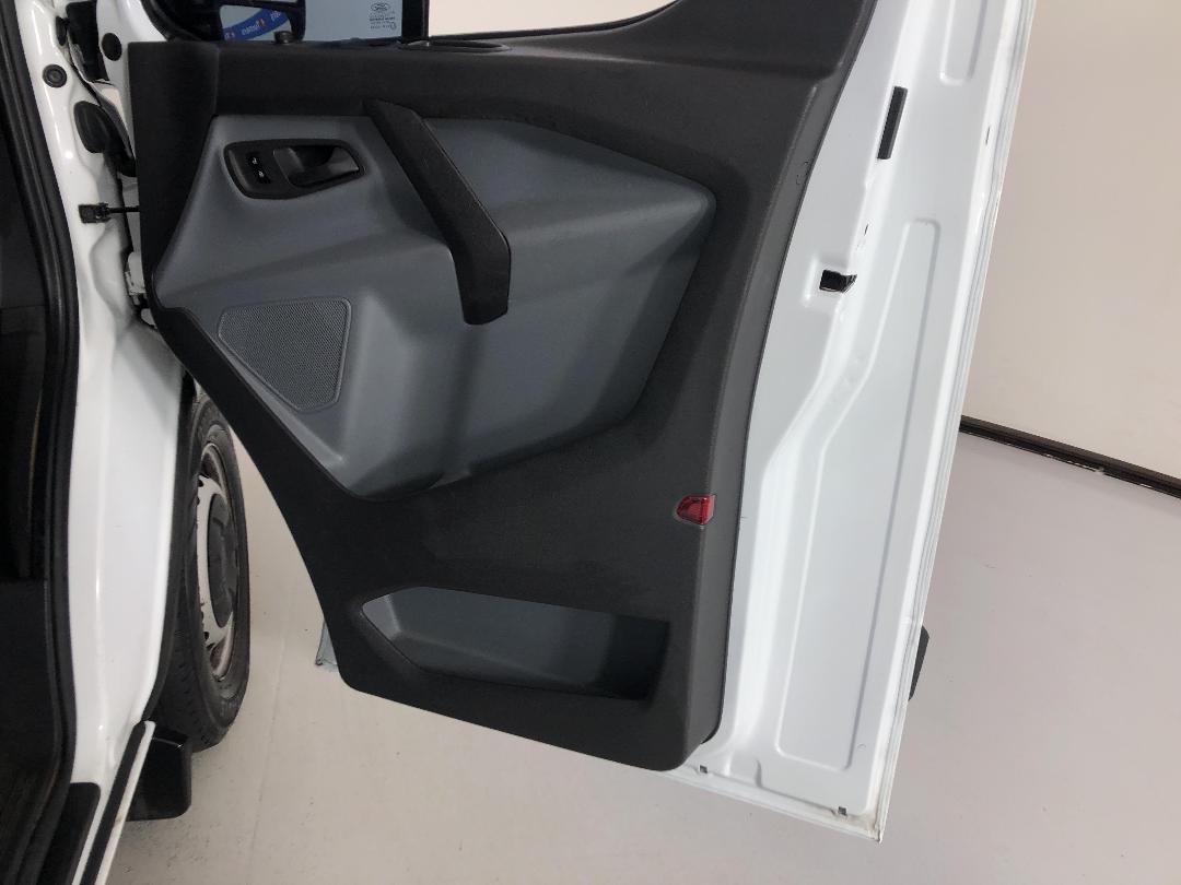 Photo '15' of Ford Transit