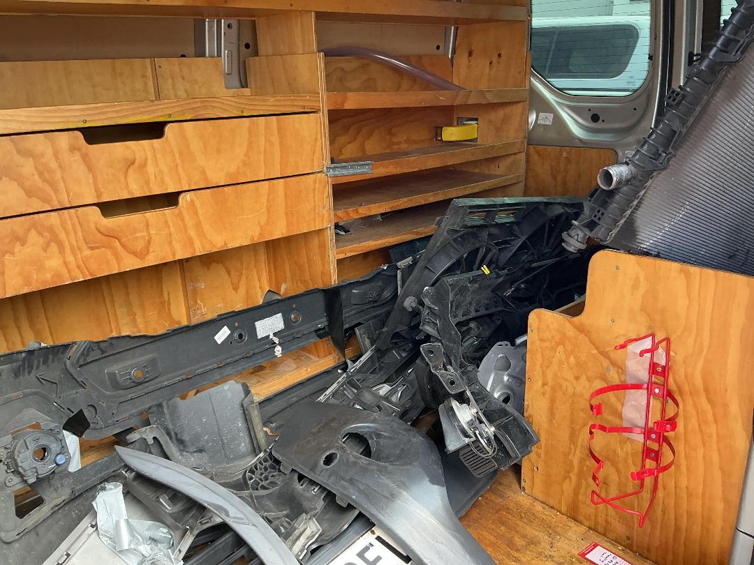 Photo '22' of Ford Transit Custom SWB LOW Roof