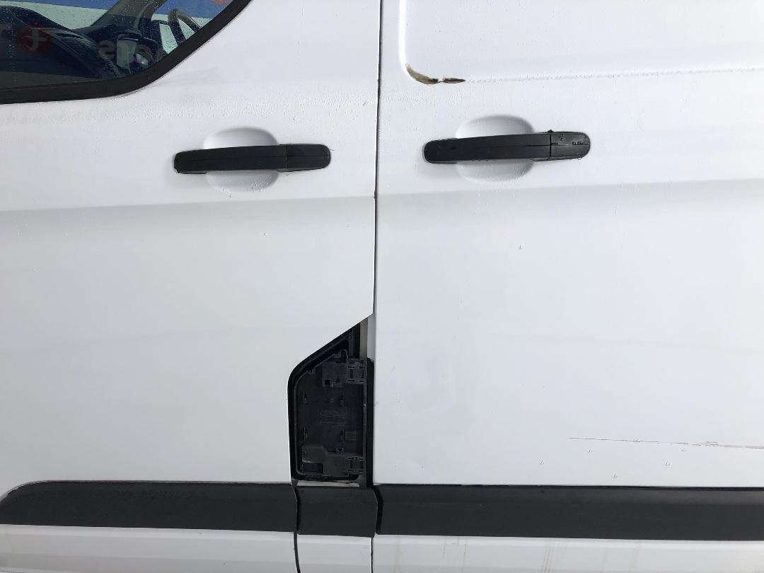 Photo '23' of Ford Transit