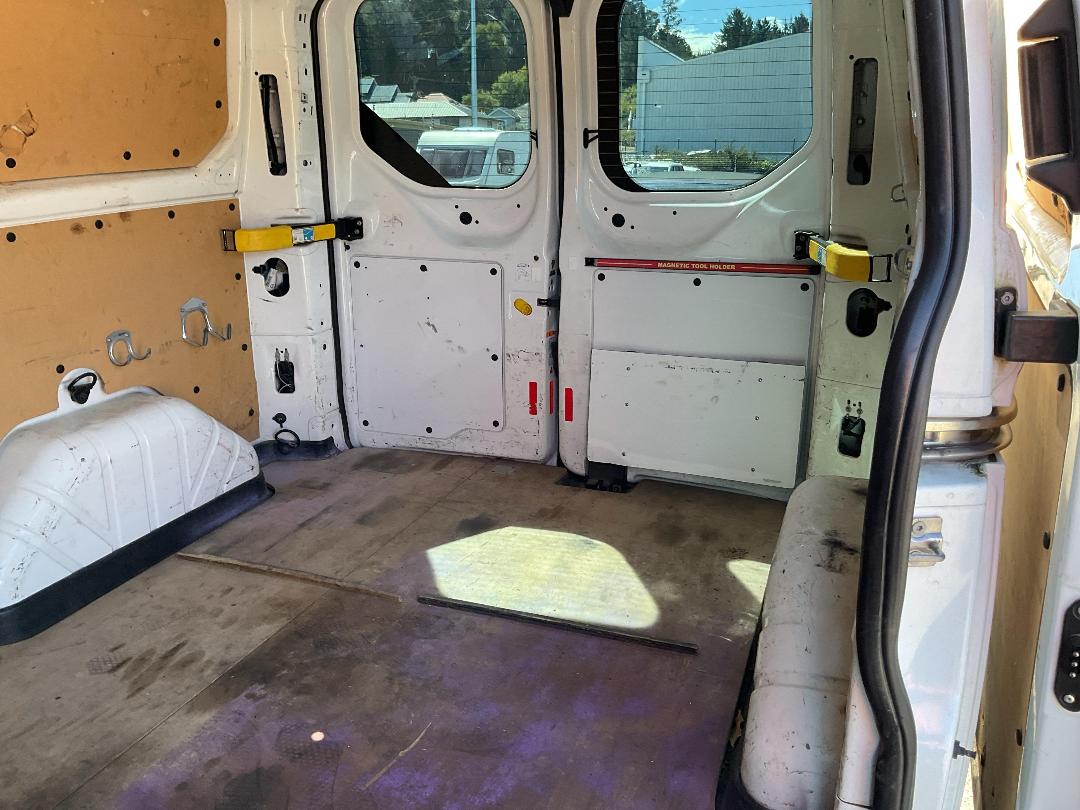 Photo '15' of Ford Transit SWB LOW Roof Photo '15' of Ford Transit SWB LOW Roof