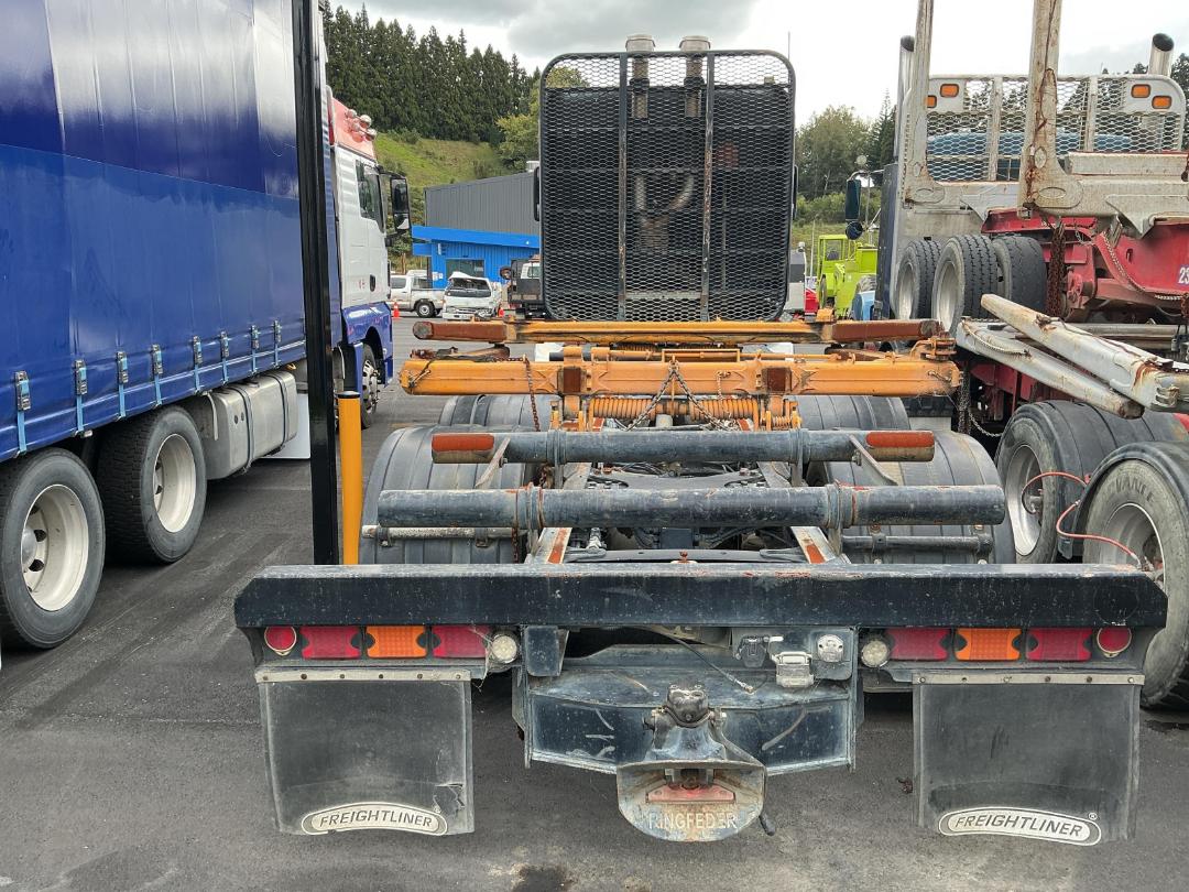 Photo '4' of FREIGHTLINER ARGOSY Logger