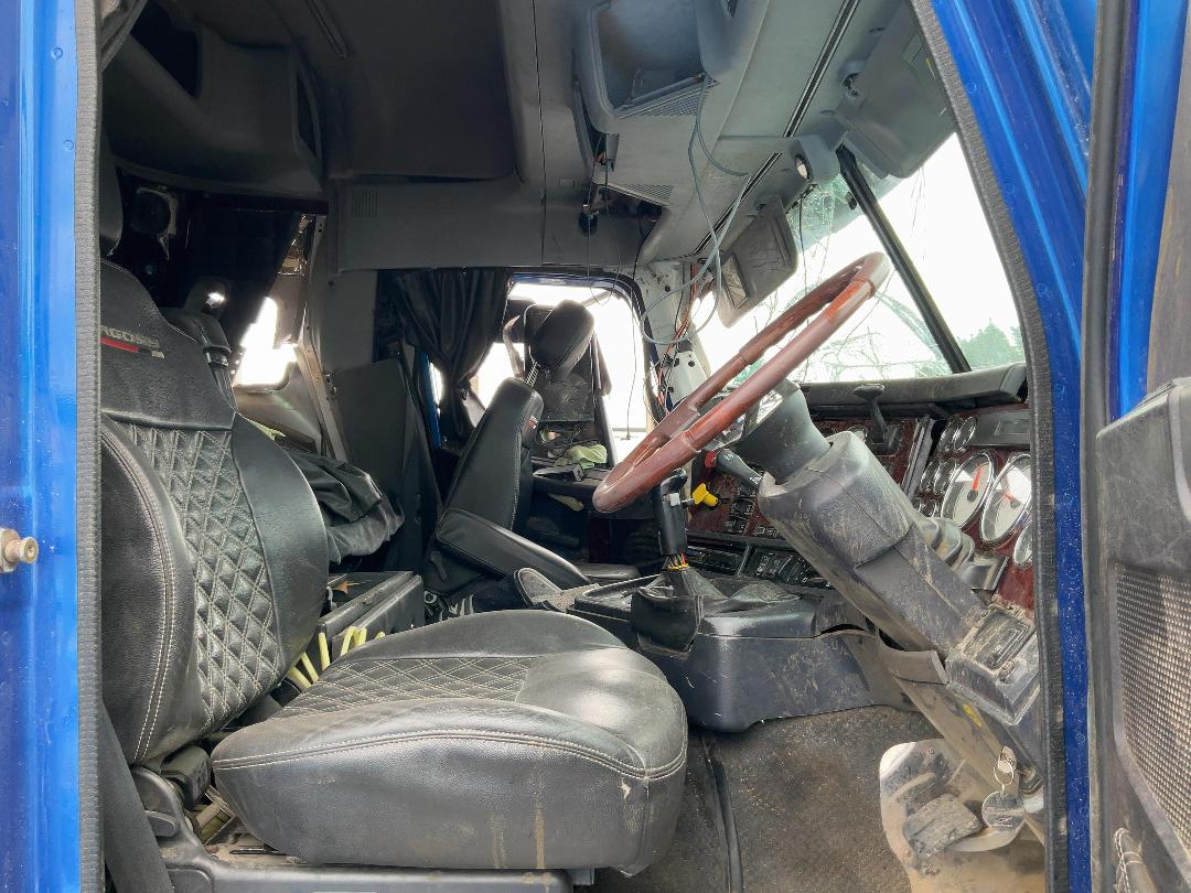 Photo '27' of FREIGHTLINER FRL ARGOSY 8X4 Logger