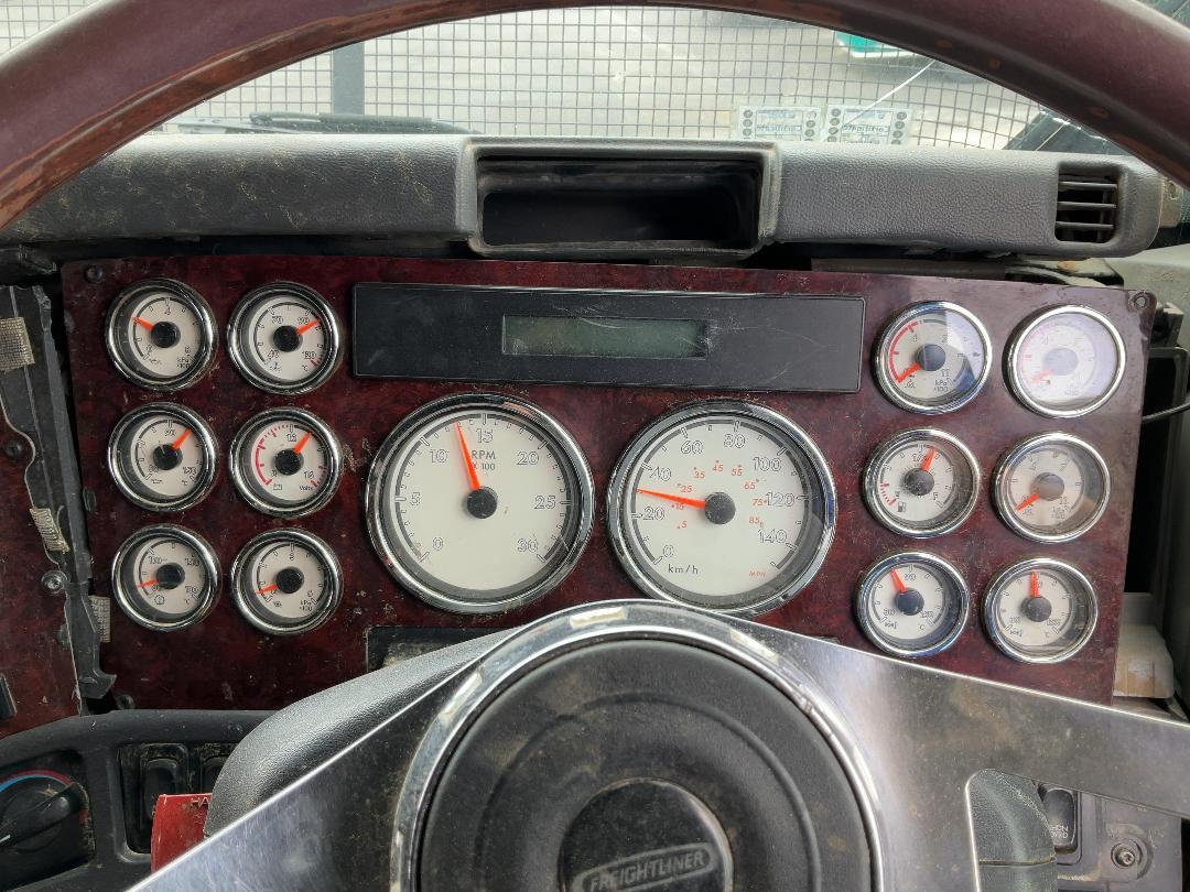 Photo '31' of FREIGHTLINER FRL ARGOSY 8X4 Logger