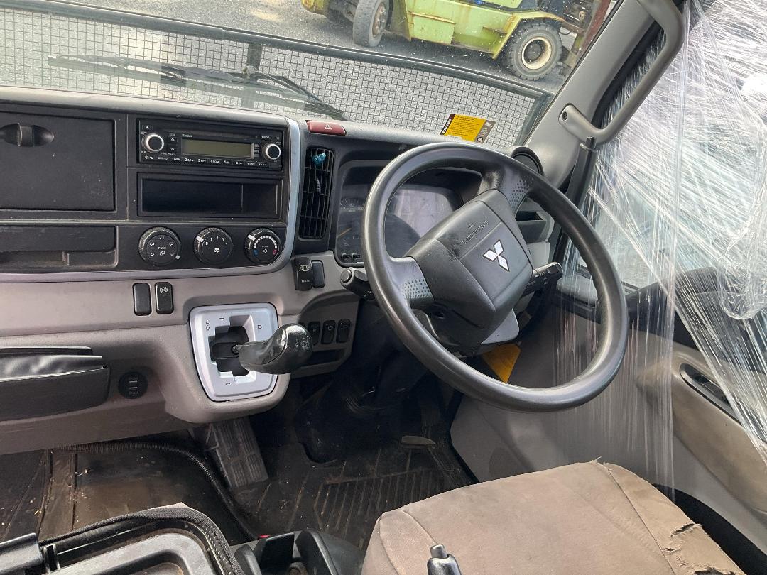 Photo '11' of Fuso Canter 616 - City FEA61BR3SFAC Flat Deck