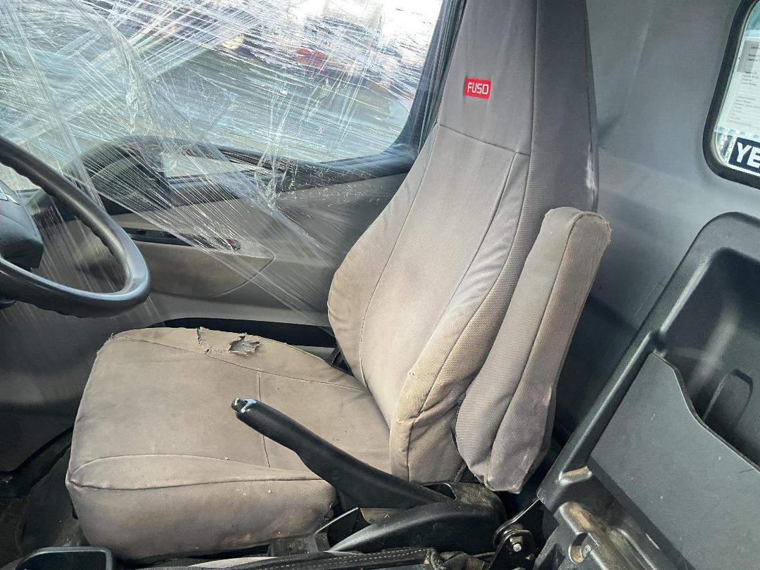 Photo '16' of Fuso Canter 616 - City FEA61BR3SFAC Flat Deck