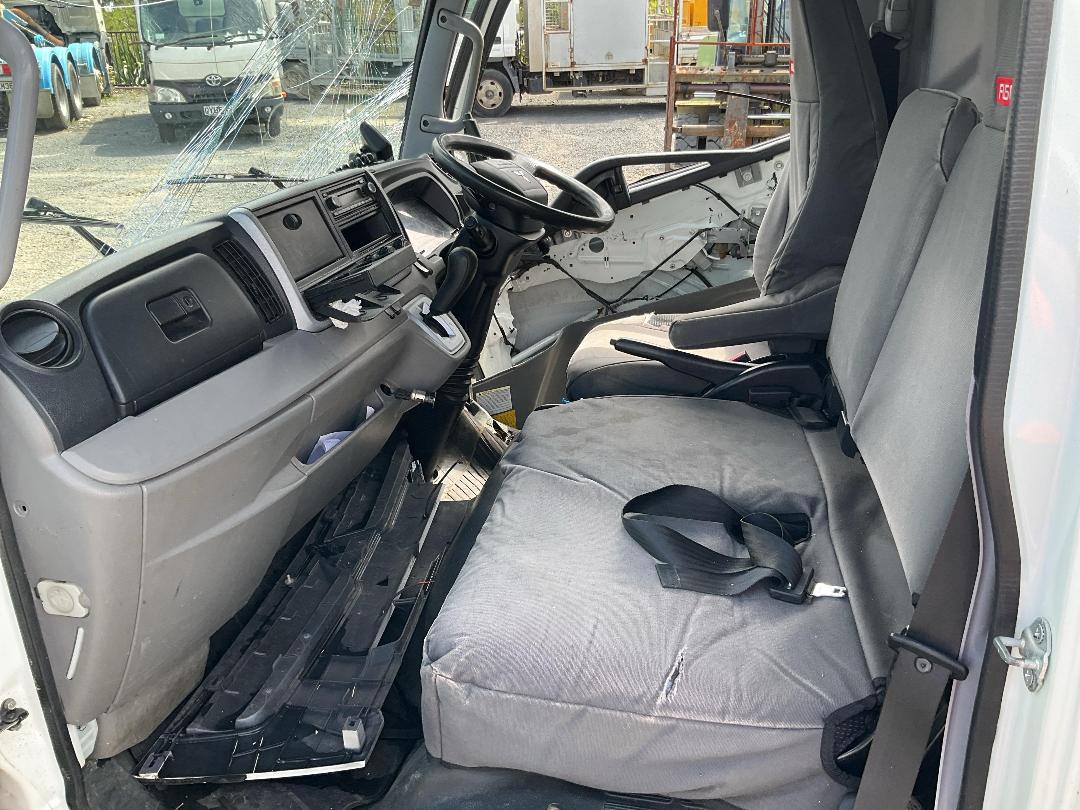 Photo '17' of Fuso Canter 616 - City FEA61BR3SFAC Tipper Photo '17' of Fuso Canter 616 - City FEA61BR3SFAC Tipper