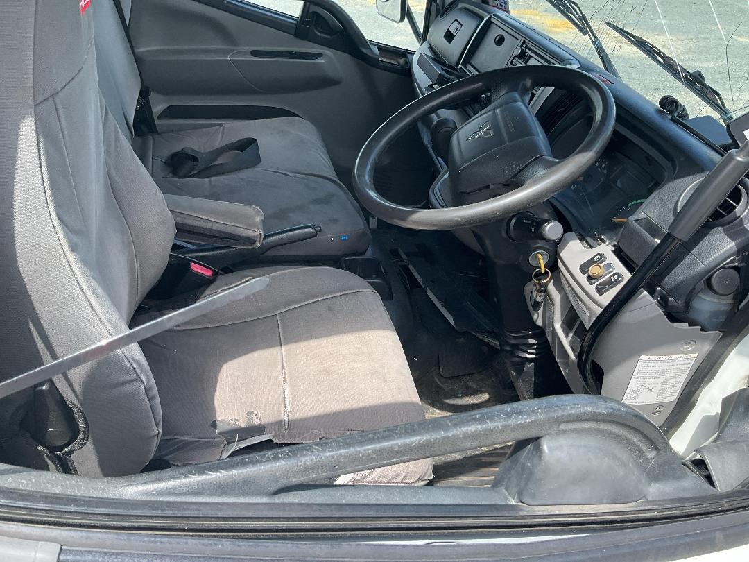 Photo '15' of Fuso Canter 616 - City FEA61BR3SFAC Tipper Photo '15' of Fuso Canter 616 - City FEA61BR3SFAC Tipper