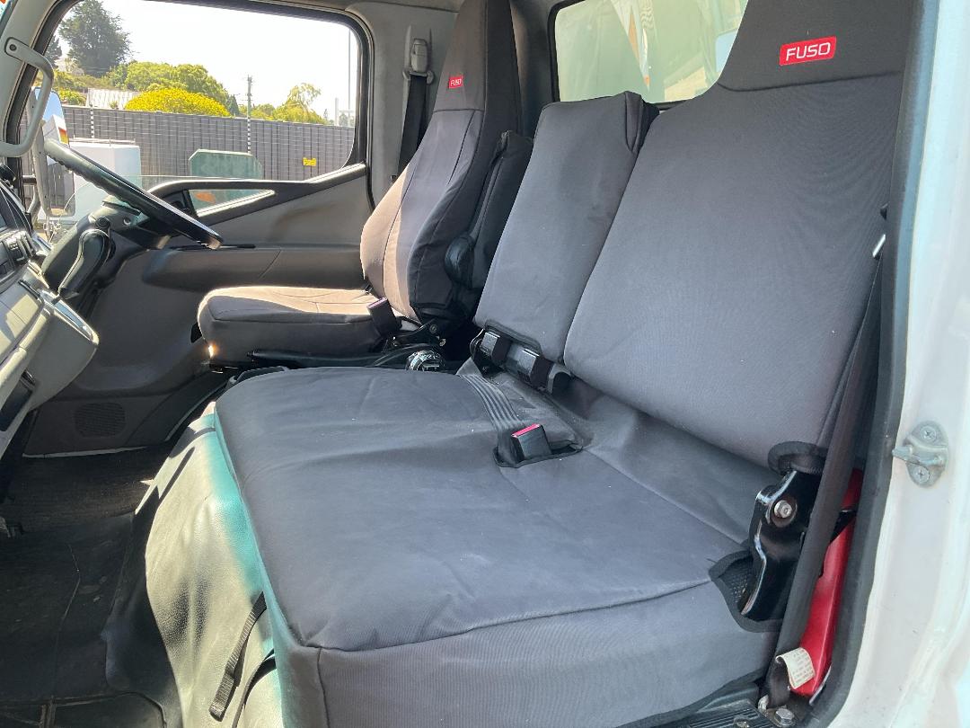 Photo '20' of Fuso Canter 616 - Hybrid FEB74ER3SFAC (D) Box Body