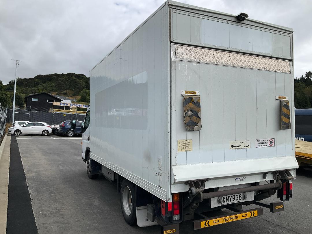 Photo '7' of Fuso Canter 616 - Hybrid FEB74ER3SFAC (D) Box Body