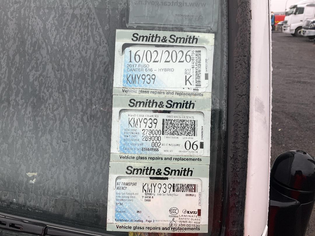 Photo '27' of Fuso CANTER 616 - HYBRID FEB74ER3SFAC (D) Box Body