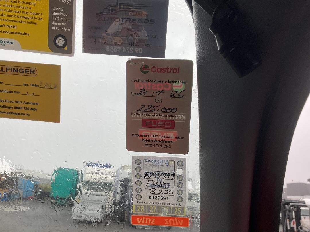 Photo '28' of Fuso CANTER 616 - HYBRID FEB74ER3SFAC (D) Box Body