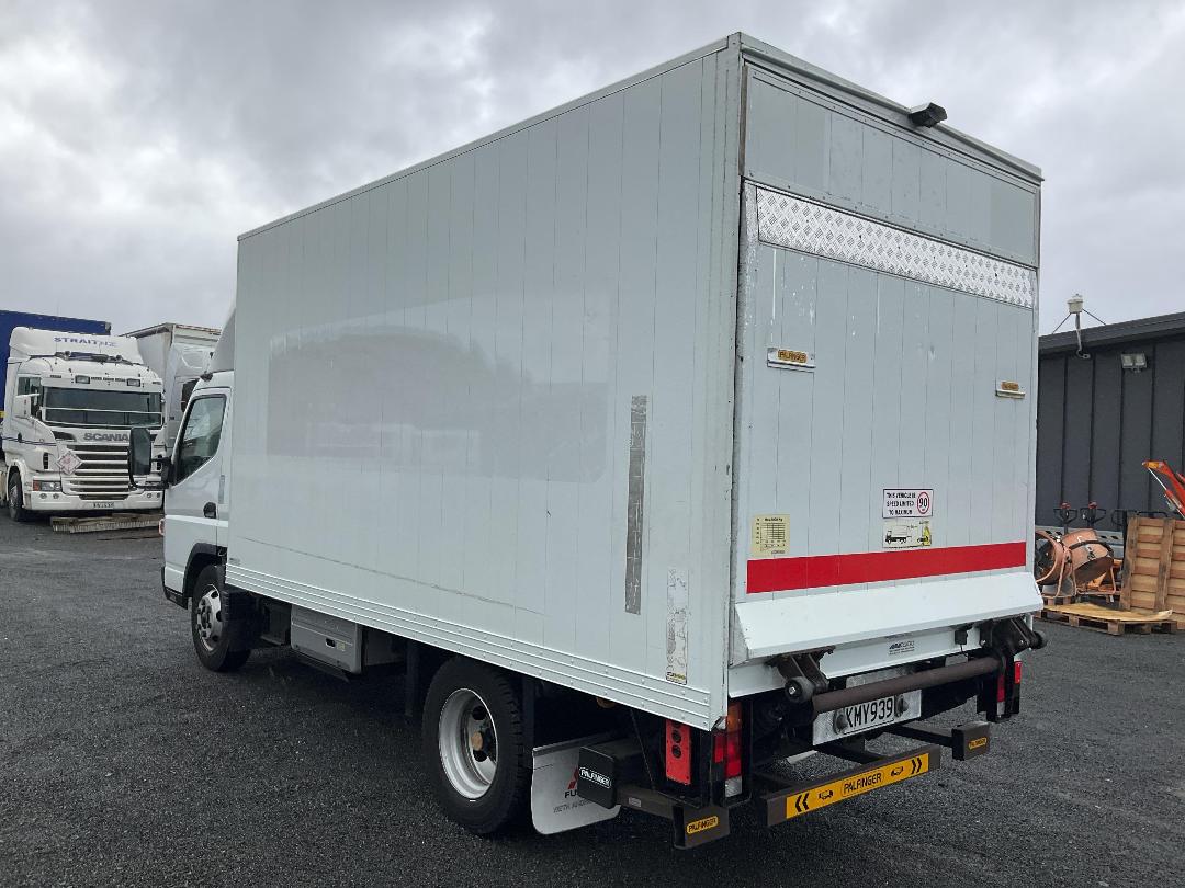 Photo '7' of Fuso CANTER 616 - HYBRID FEB74ER3SFAC (D) Box Body