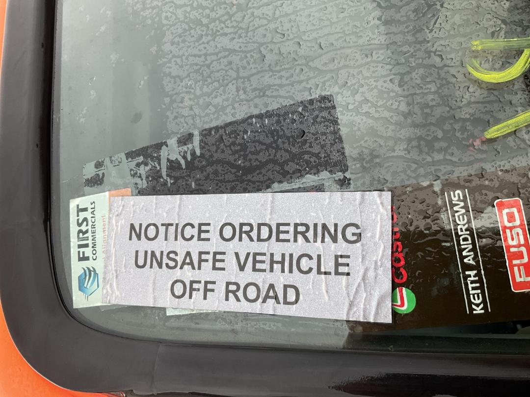 Photo '35' of Fuso Canter 616-City TIP FEA61BR4SFAC Tipper Photo '35' of Fuso Canter 616-City TIP FEA61BR4SFAC Tipper