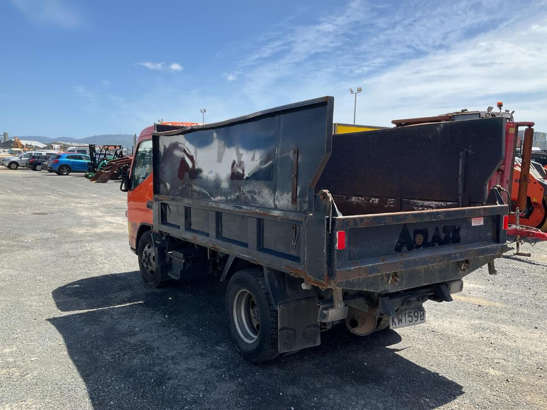 Photo '9' of Fuso Canter 616-City TIP FEA61BR4SFAC Tipper Photo '9' of Fuso Canter 616-City TIP FEA61BR4SFAC Tipper