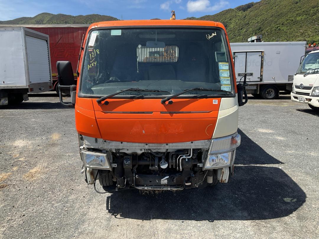 Photo '12' of Fuso Canter 616-City TIP FEA61BR4SFAC Tipper Photo '12' of Fuso Canter 616-City TIP FEA61BR4SFAC Tipper