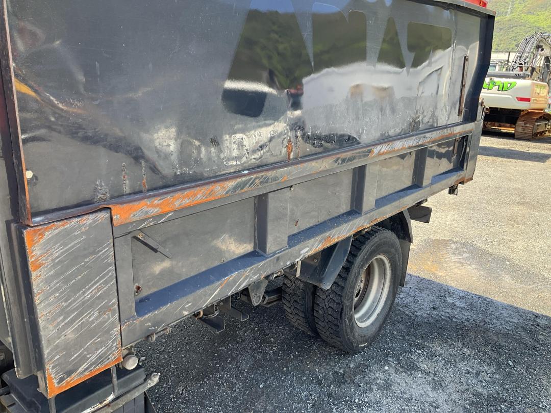 Photo '22' of Fuso Canter 616-City TIP FEA61BR4SFAC Tipper Photo '22' of Fuso Canter 616-City TIP FEA61BR4SFAC Tipper