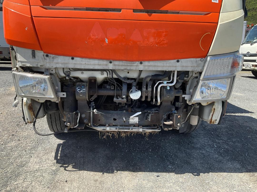 Photo '17' of Fuso Canter 616-City TIP FEA61BR4SFAC Tipper Photo '17' of Fuso Canter 616-City TIP FEA61BR4SFAC Tipper