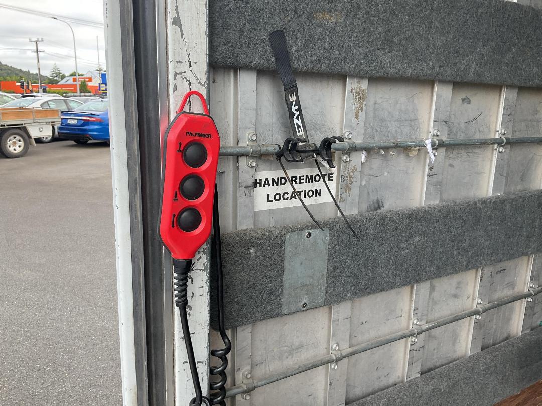 Photo '18' of Fuso CANTER 816 - HYBRID FEB74ER3SFAC ( D ) Box Body