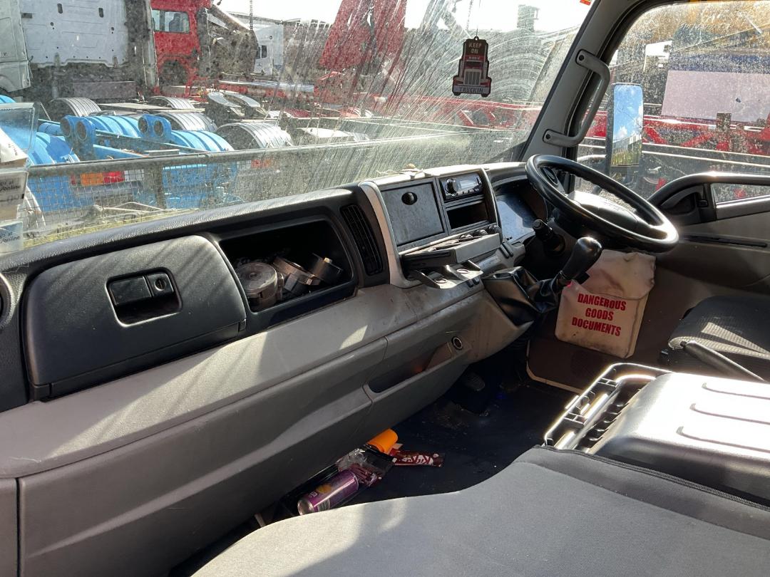 Photo '13' of Fuso CANTER 918 FECX1KR4SFAD Curtainsider Photo '13' of Fuso CANTER 918 FECX1KR4SFAD Curtainsider