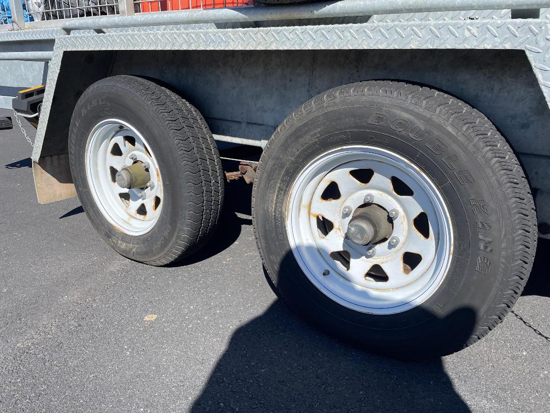 Photo '13' of Geelong Commercial Flat Deck - Tandem