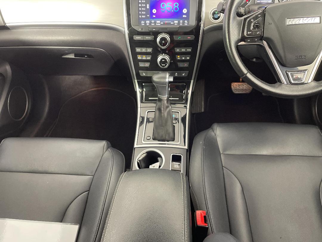 Photo '18' of Haval H2 Photo '18' of Haval H2