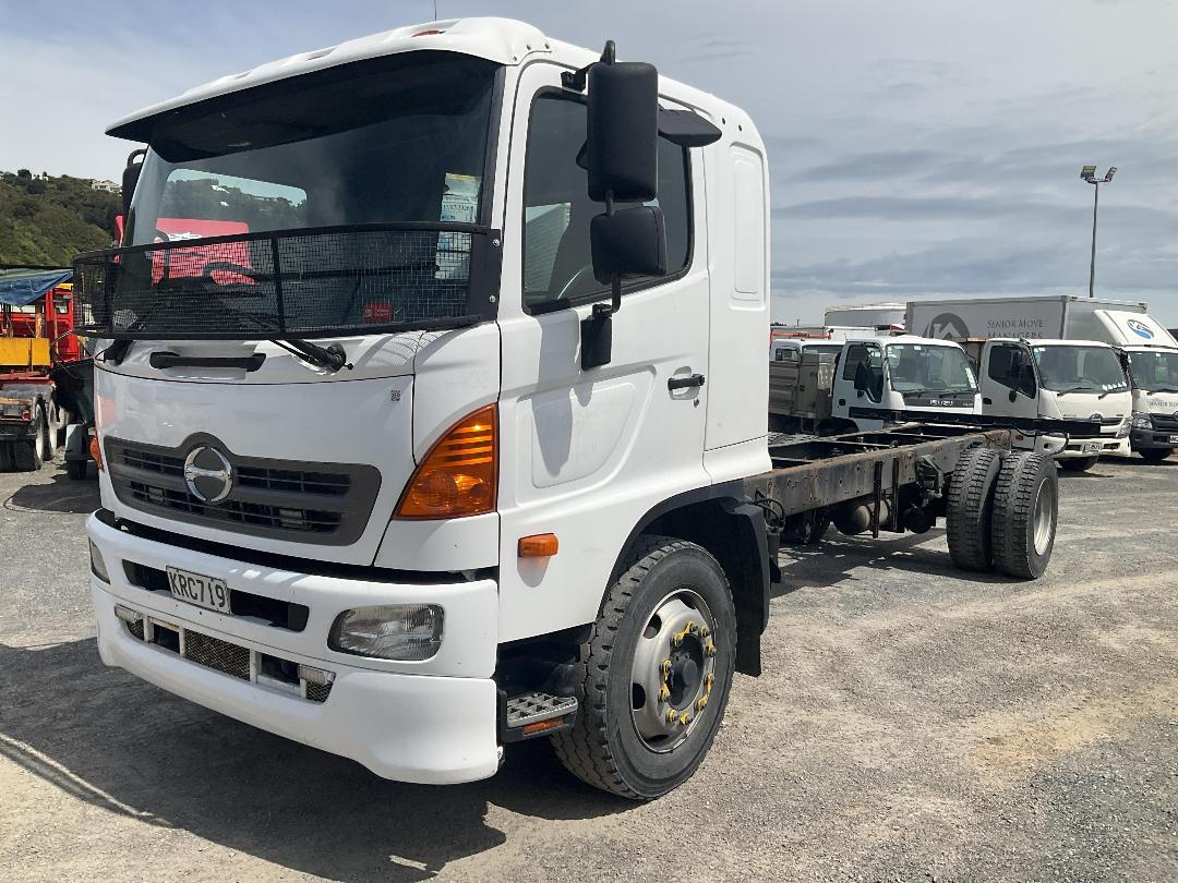 Photo '9' of Hino 500 GH8JMMG Cab Chassis