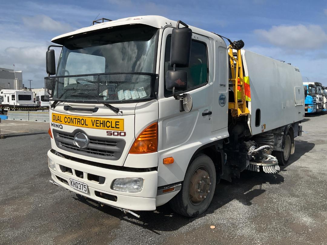 Photo '9' of Hino 500 FE7Jgma-UAU Sweeper Truck