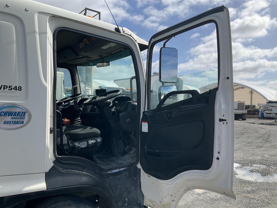 Photo '11' of Hino 500 FE7Jgma-UAU Sweeper Truck