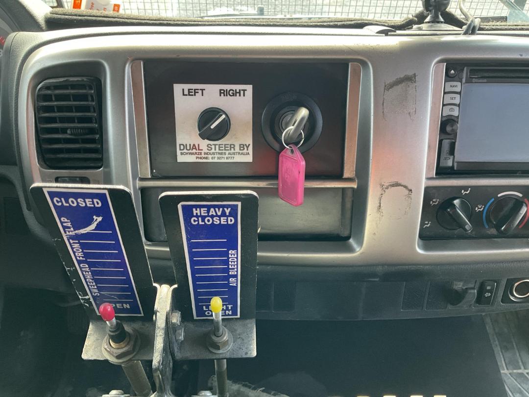 Photo '16' of Hino 500 FE7Jgma-UAU Sweeper Truck