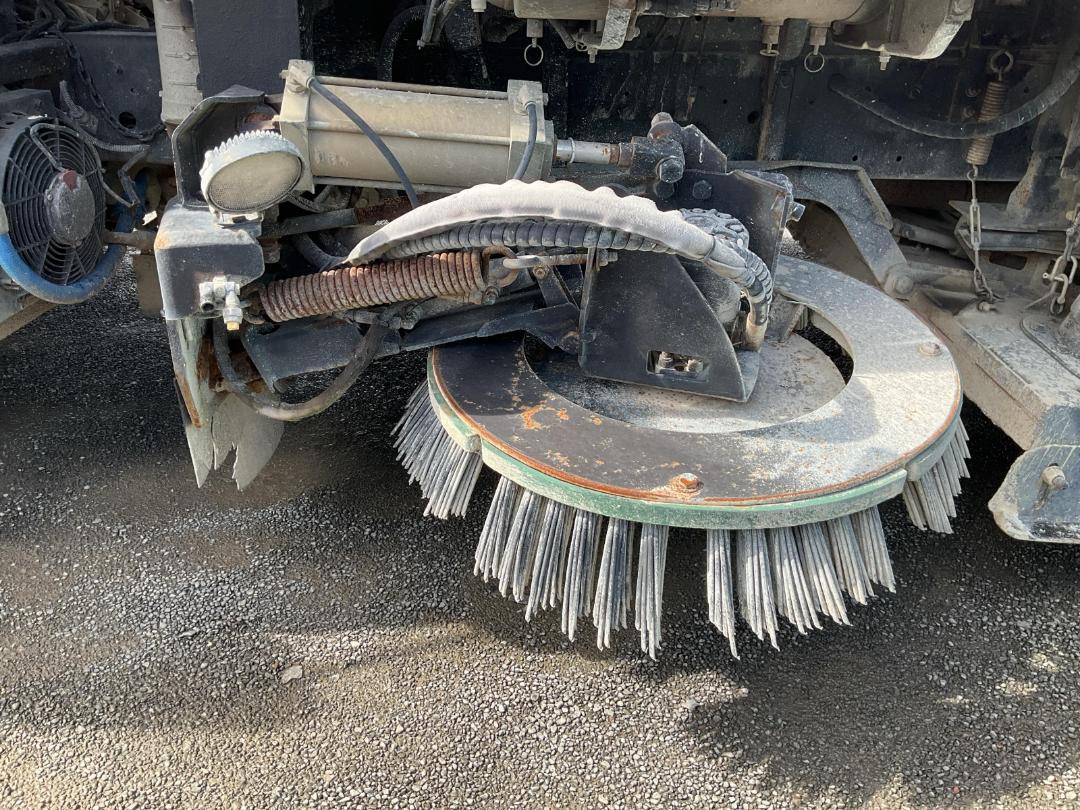 Photo '29' of Hino 500 FE7Jgma-UAU Sweeper Truck