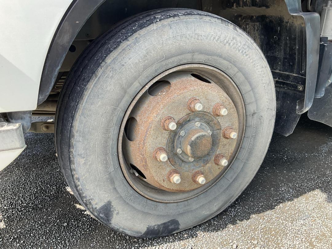 Photo '37' of Hino 500 FE7Jgma-UAU Sweeper Truck