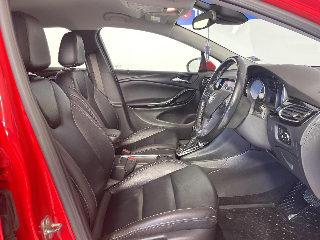 Photo '16' of Holden Astra