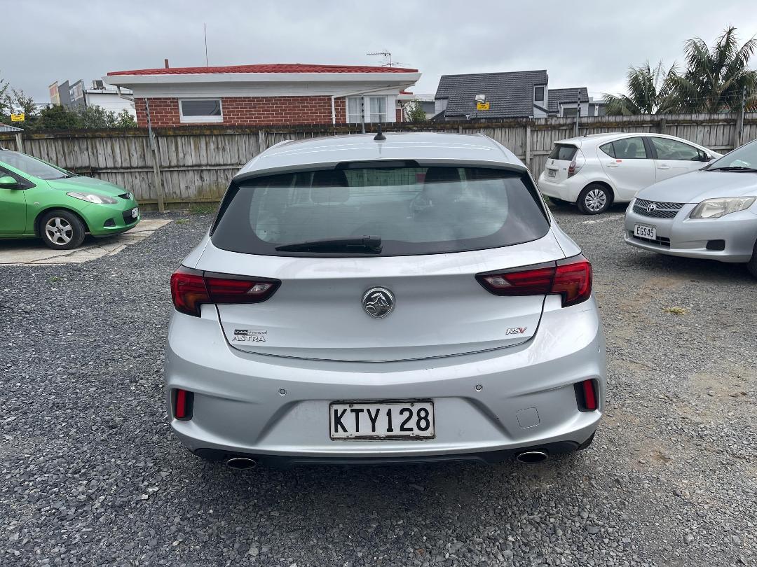 Photo '5' of Holden Astra RS-V