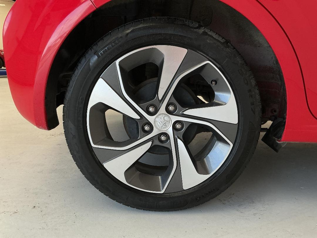 Photo '12' of Holden Barina